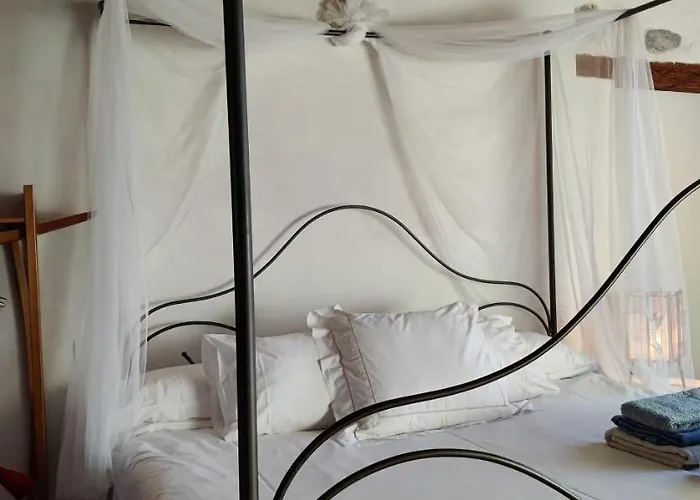 Viento De Ladera Con Piscina Cubierta Country house Segovia